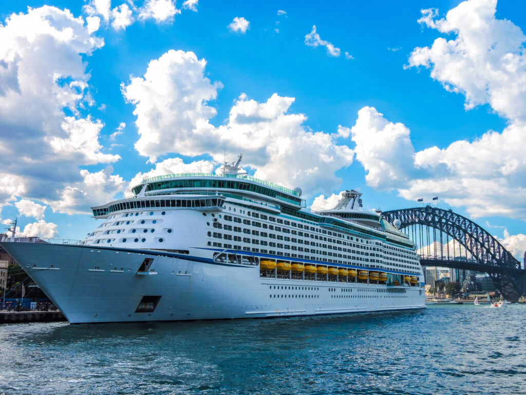 Cruise Ship in Sydney Harbour - Cruise Ship Accidents