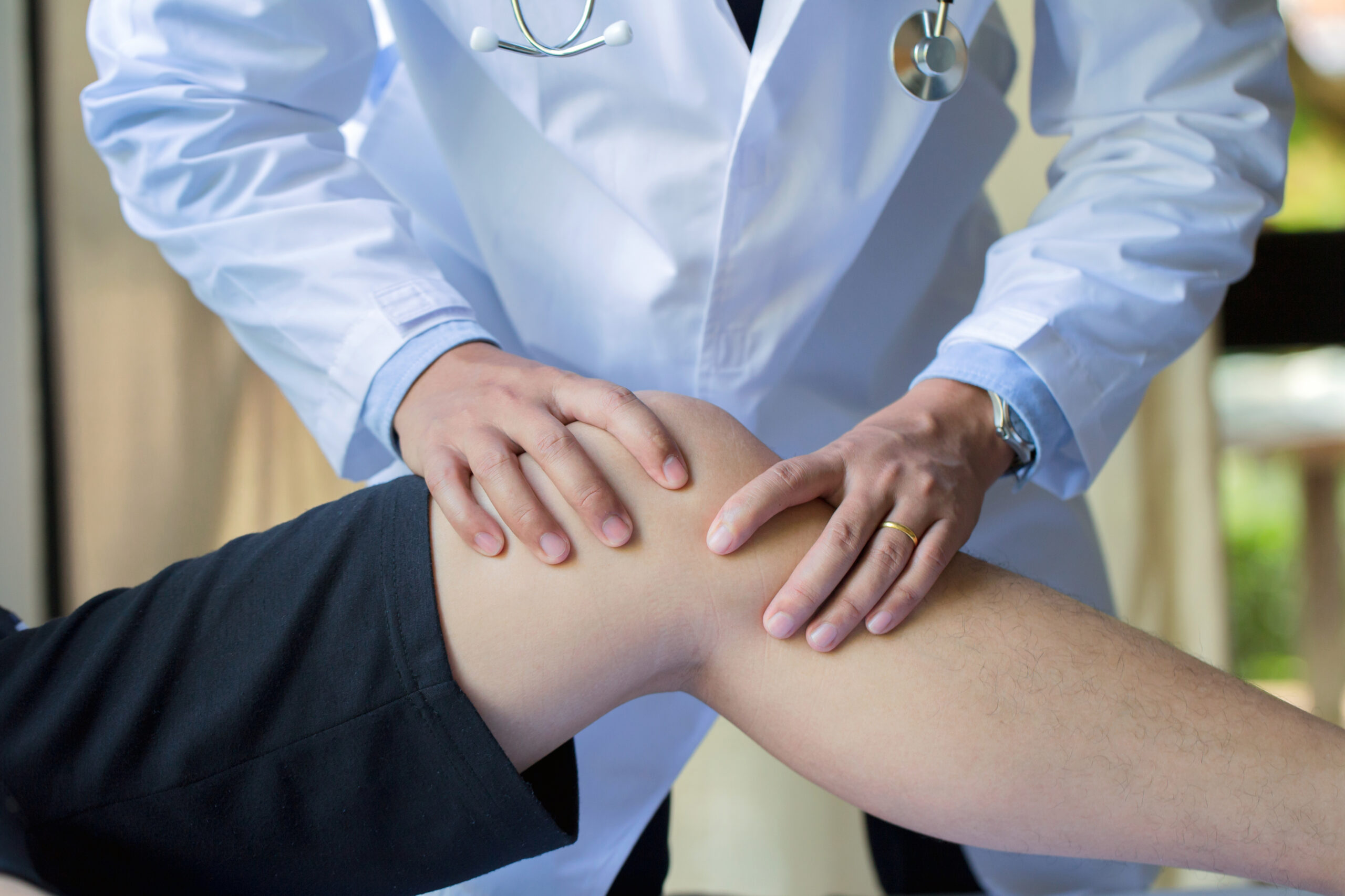 Knee Injury at Work - Compensation and Payout Guide. - Law Partners  Personal Injury Lawyers